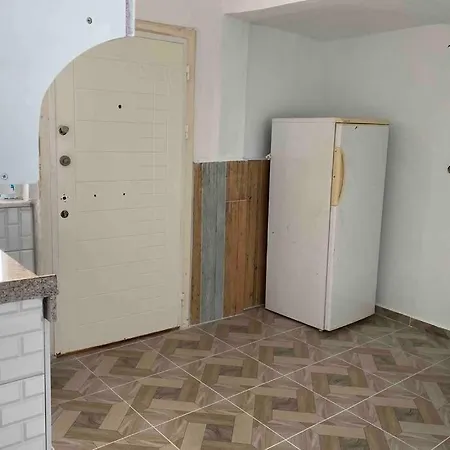 Deniz Manzarali,terasli,doga Icinde Mustakilsi Ev Alanya